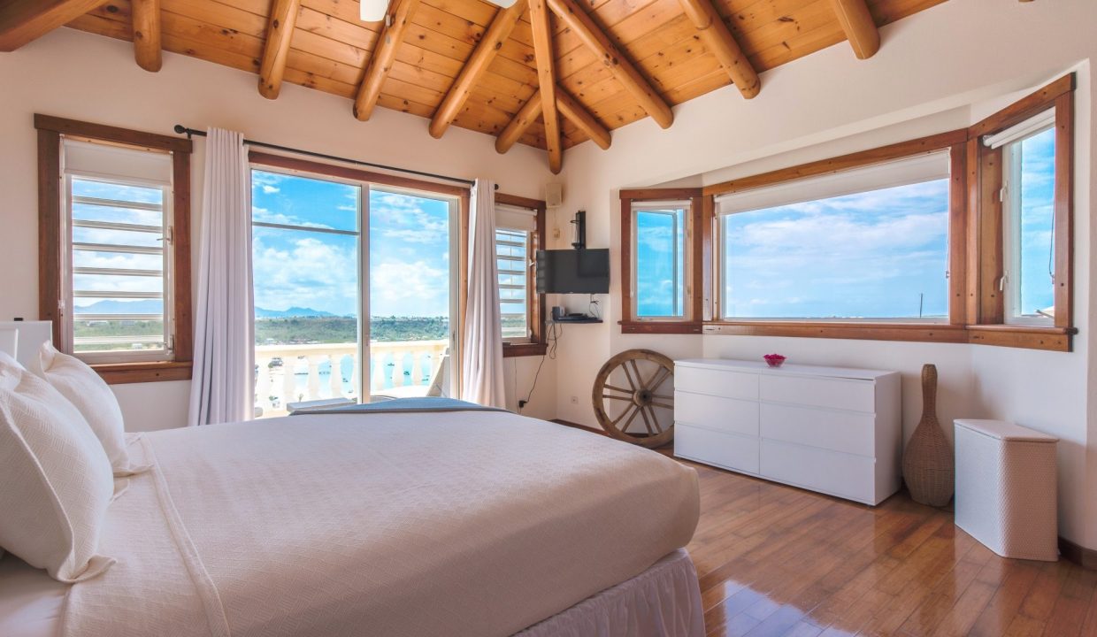 Spyglass-hill-villa17-1920x1281-1