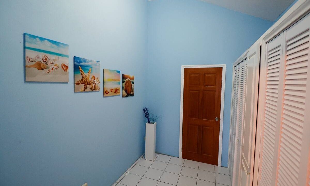 585b37e5-e5a5-4add-9386-93991f11dcee