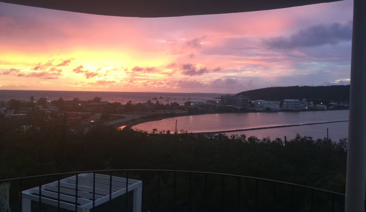 7bbf52aa-4d43-4879-8d74-c4120d849f44