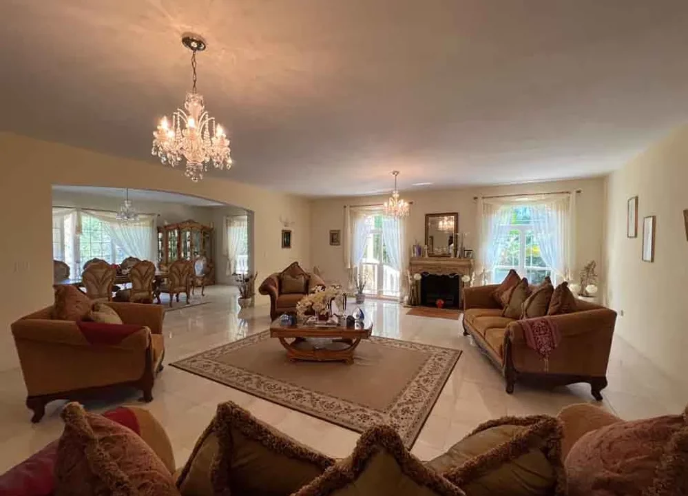 Denito-Long-Bay-West-End-23