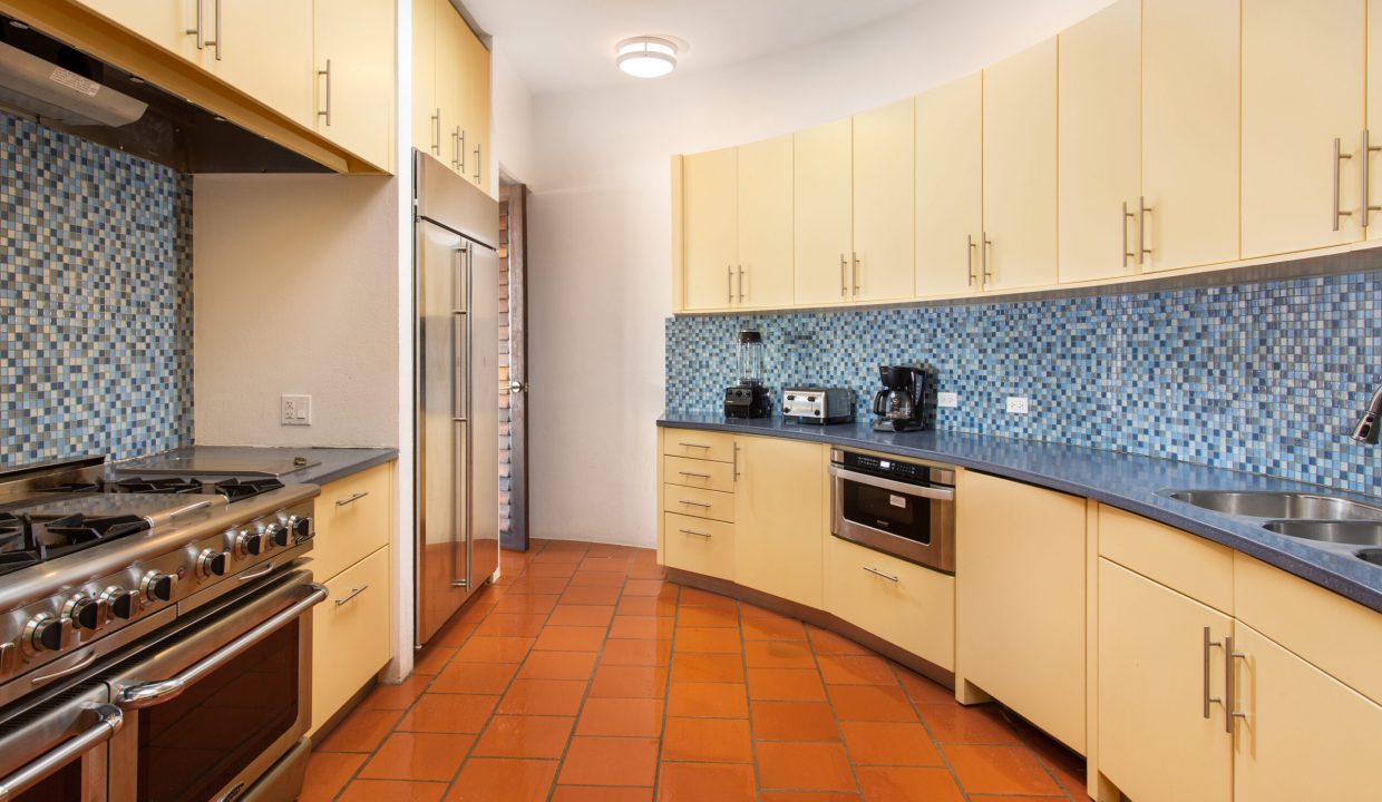 Kitchen-Area-Antilles-Pearl-scaled