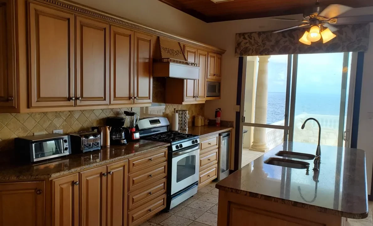 Kuhl-Breeze-Sea-Side-Villa-14