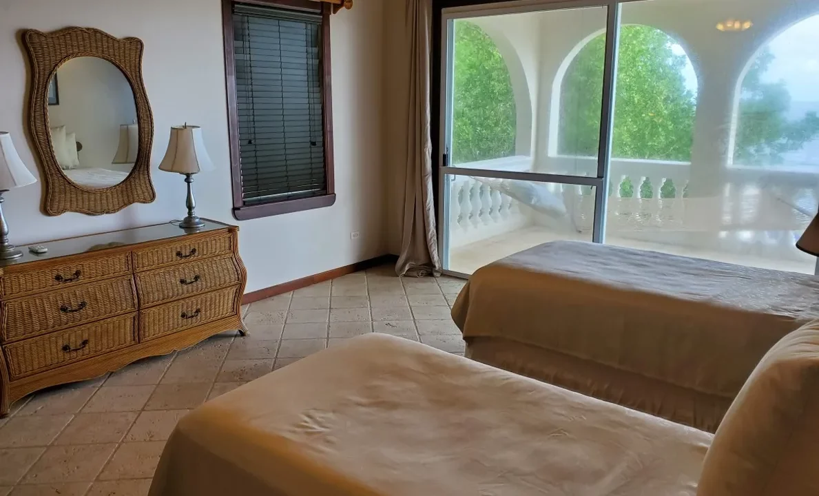 Kuhl-Breeze-Sea-Side-Villa-19