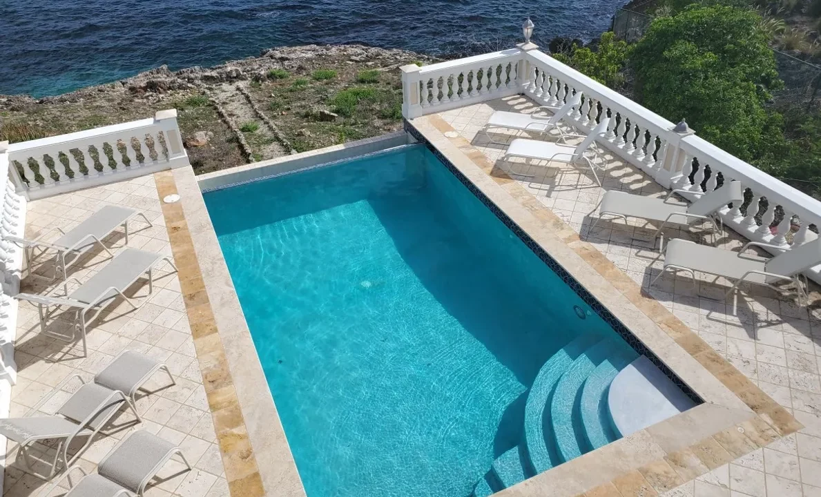 Kuhl-Breeze-Sea-Side-Villa-29