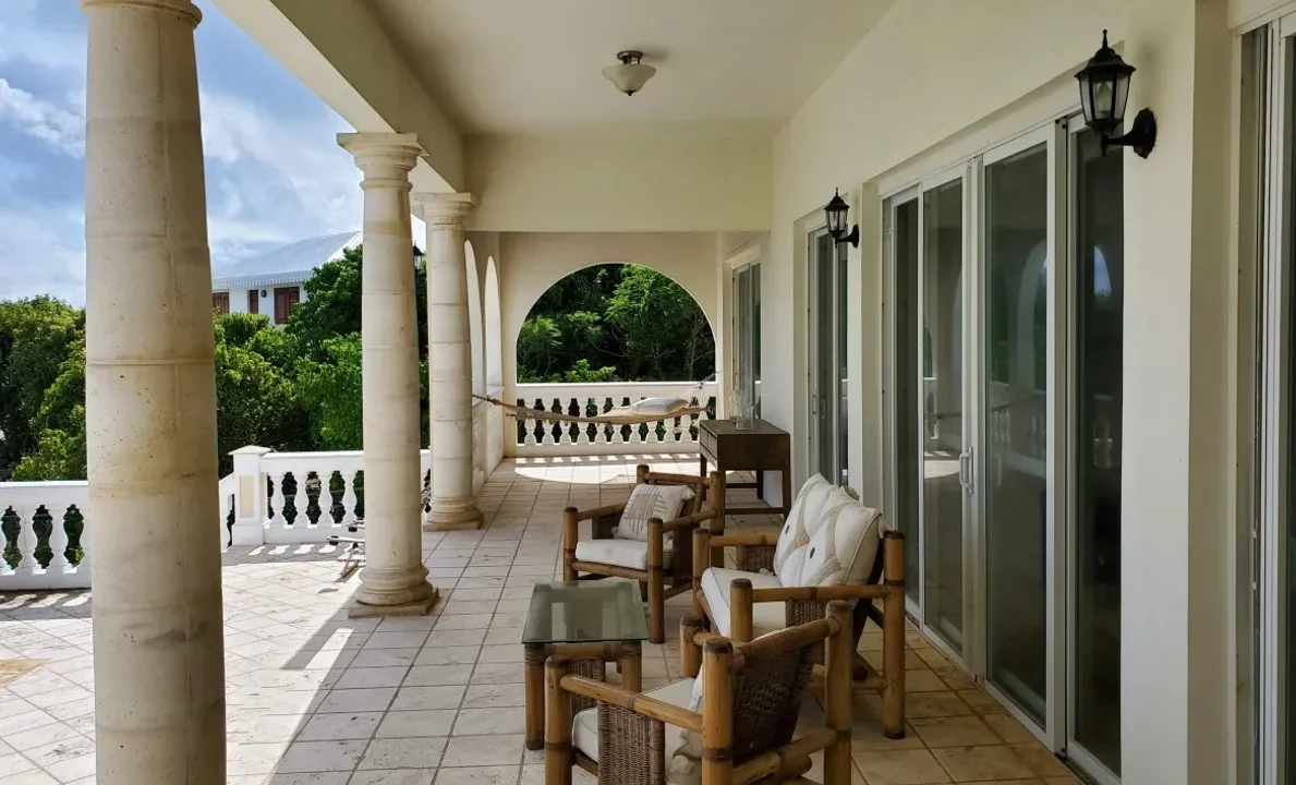 Kuhl-Breeze-Sea-Side-Villa-7