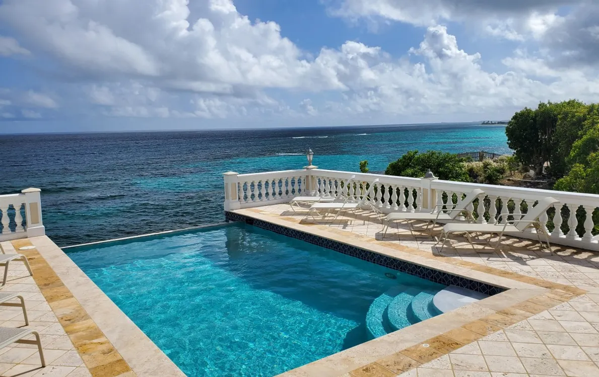 Kuhl Breeze Sea Side Villa