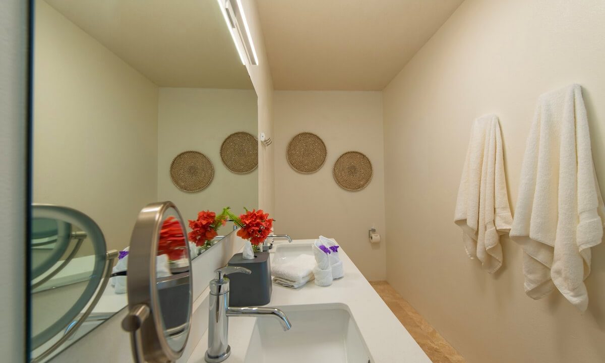 Round-Rock-24_1200-1