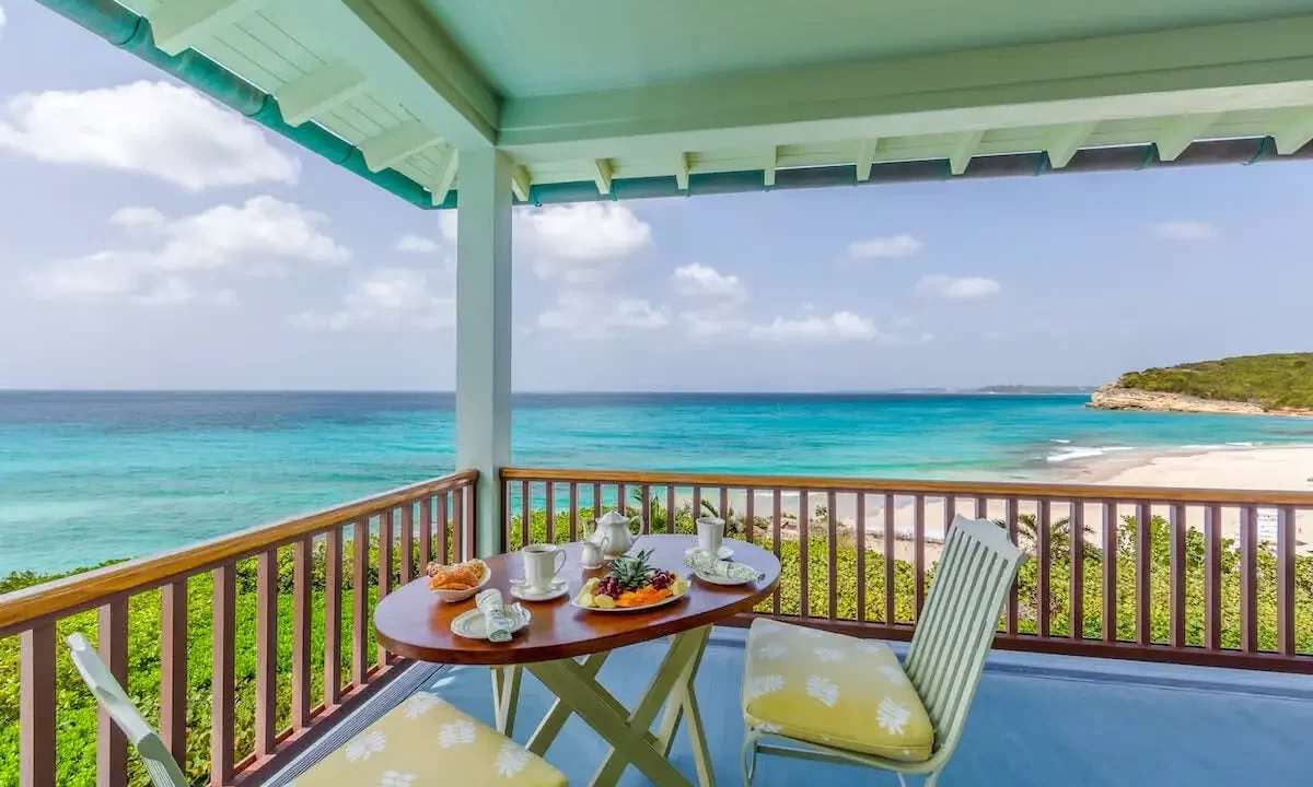 Santosha-Anguilla-10