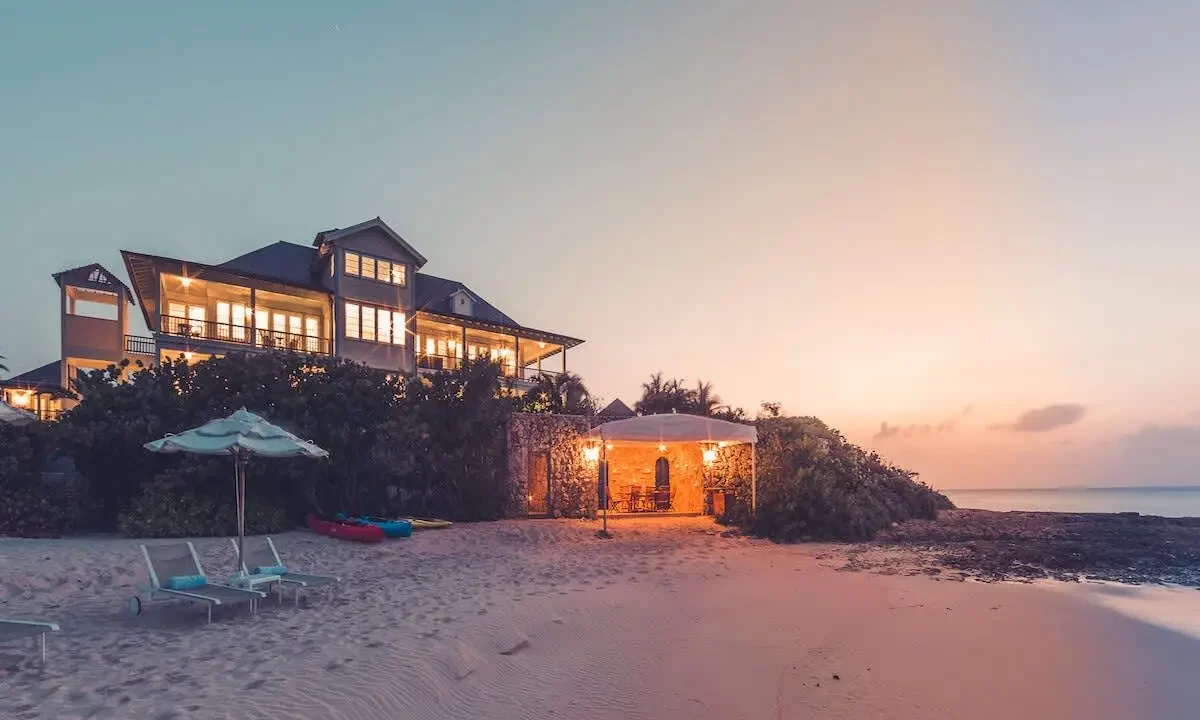 Santosha-Anguilla-21