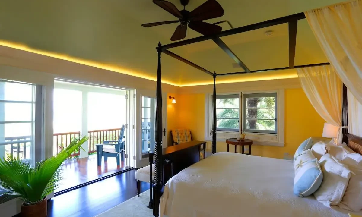 Santosha-Anguilla-33