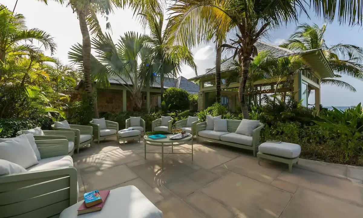 Santosha-Anguilla-37