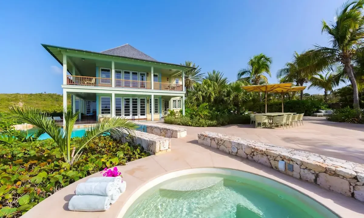 Santosha-Anguilla-40