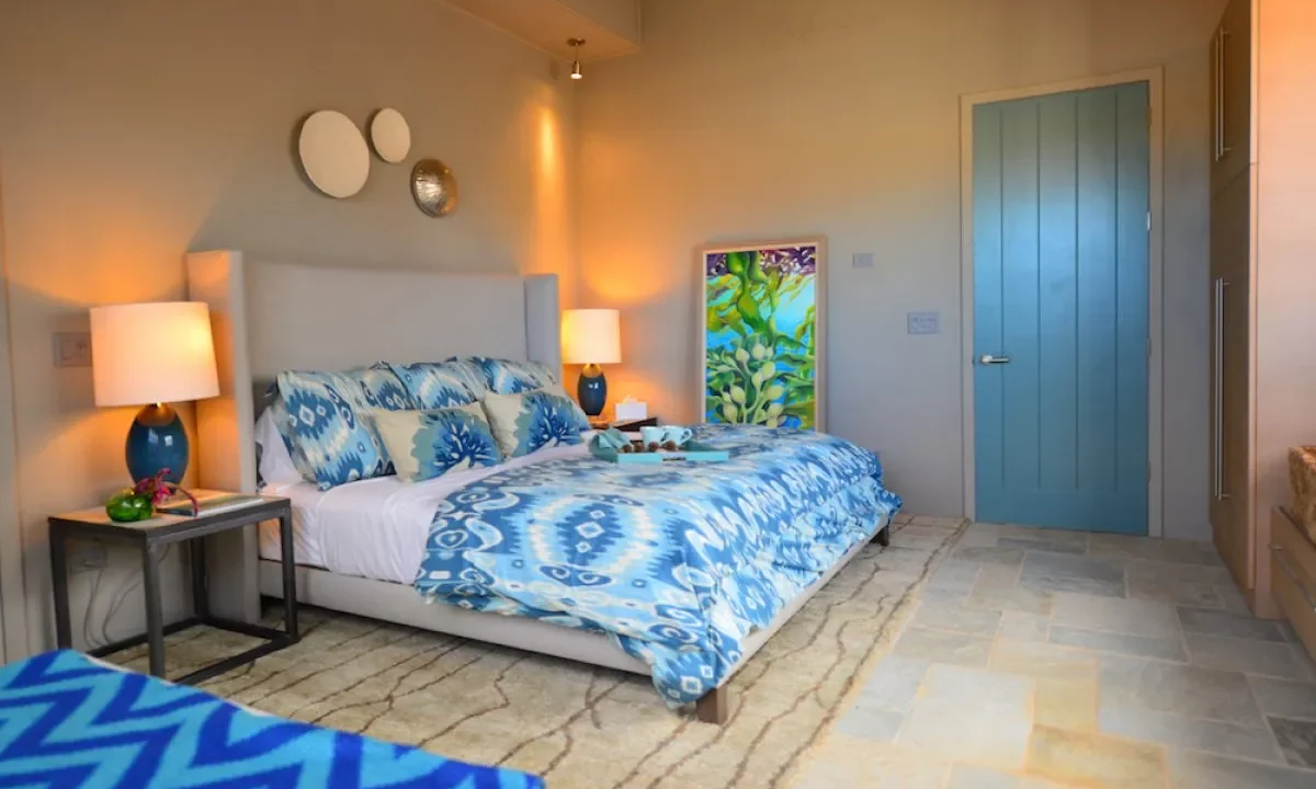 Solaire-Villas-Bedroom-1