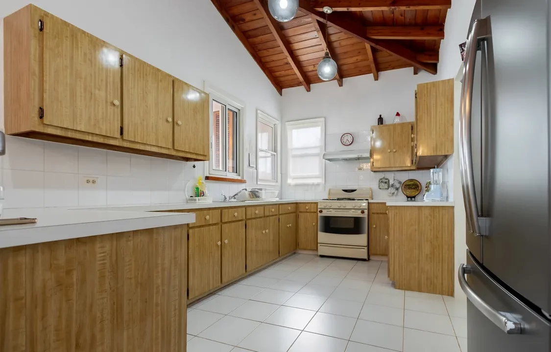 Swing-High-Detached-Home-14