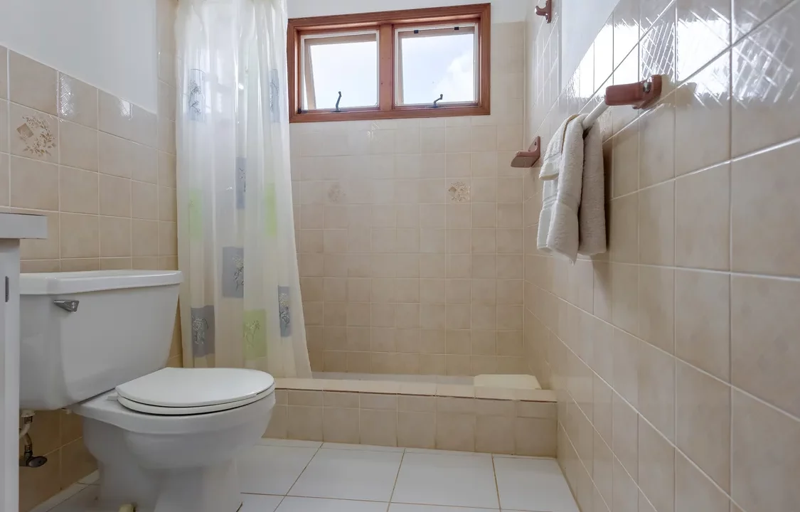 Swing-High-Detached-Home-21