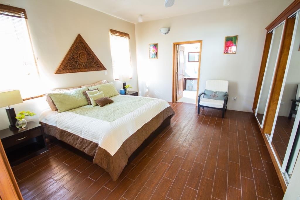 b1383263-f104-4958-b508-f31cd4990538_1