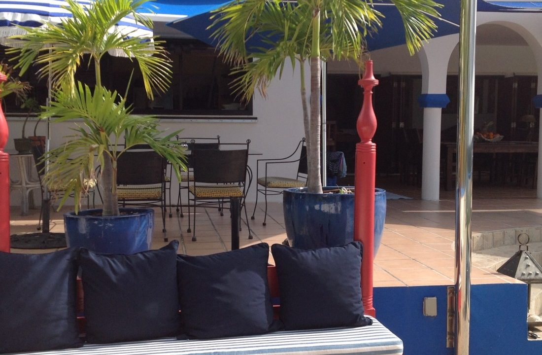 bar-seating-e1596741298412