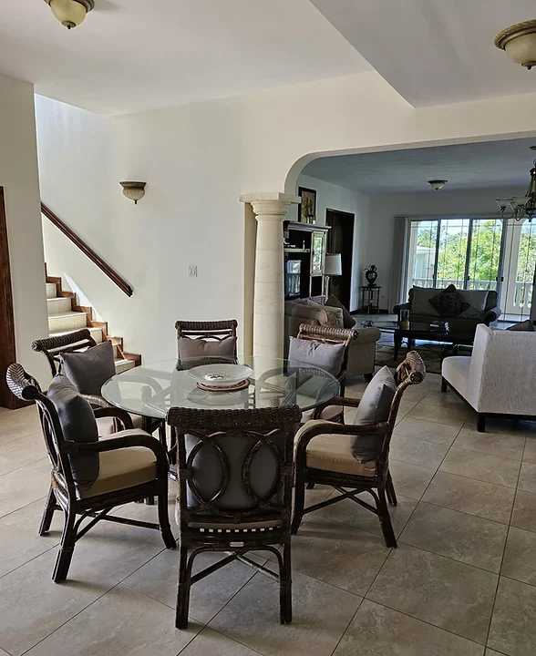 d92b62_e80dfd4ea8ee48c7aafd2b56a68cc23b~mv2