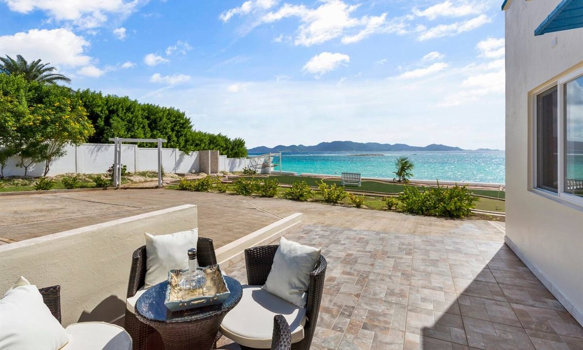 e7b29dafcfe648f4898ab0967ae38b6b-Large