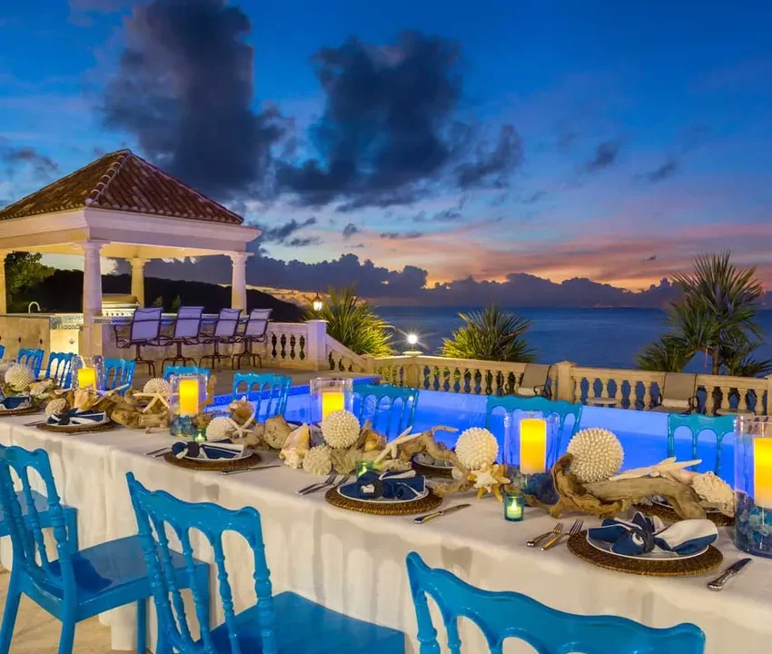 eyJidWNrZXQiOiJsYWN1cmUtYmFja29mZmljZSIsImtleSI6InBpcFwvbWluaXNpdGVcL2YzNDEtZGluaW5nLWxvbmctYmx1ZS10YWJsZS1uaWdodC5qcGciLCJvcHRpb25zIjp7I