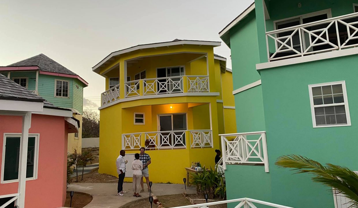 156482099_1897120340437340_1078140222295589702_n