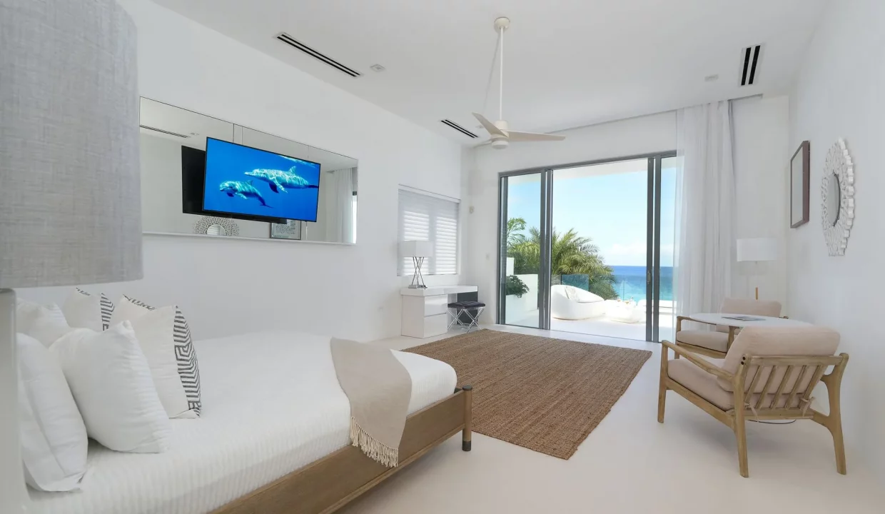 Master+2-TV-300dpi-1920w