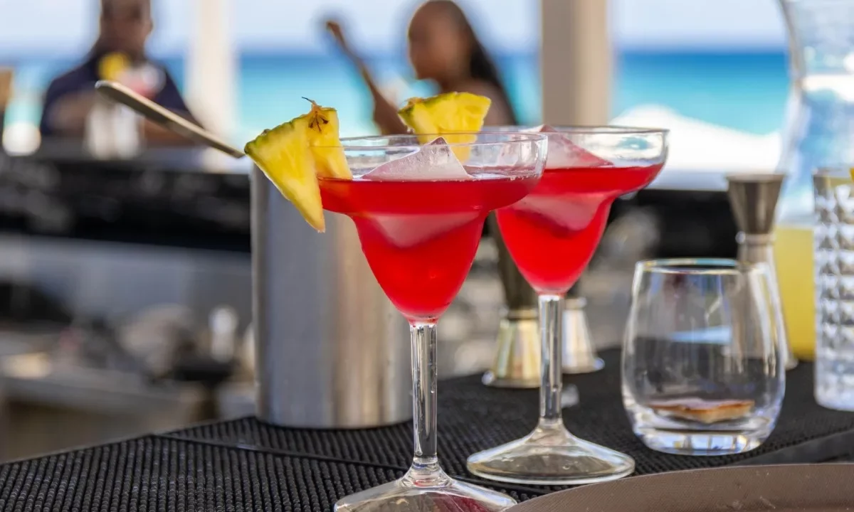 PNK_M-Savi-Beach-Content-Shoot-9-1-2024-10-of-43