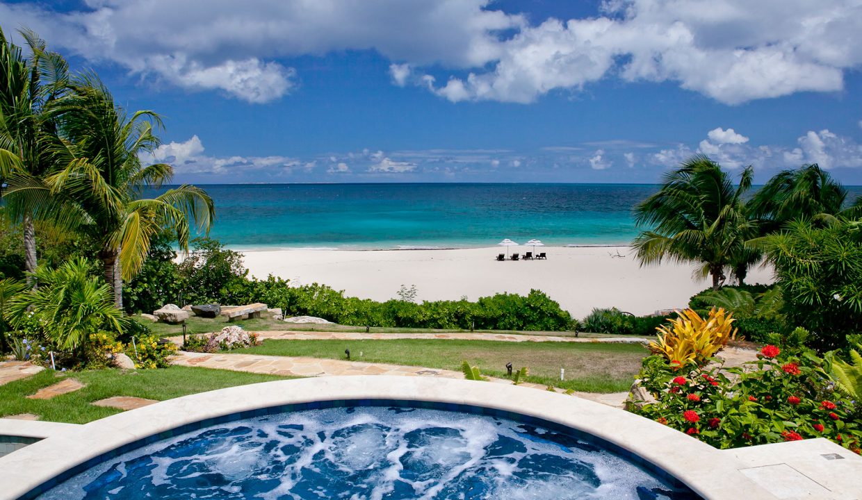 beach-hot-tub-nevaeh-villa-anguilla