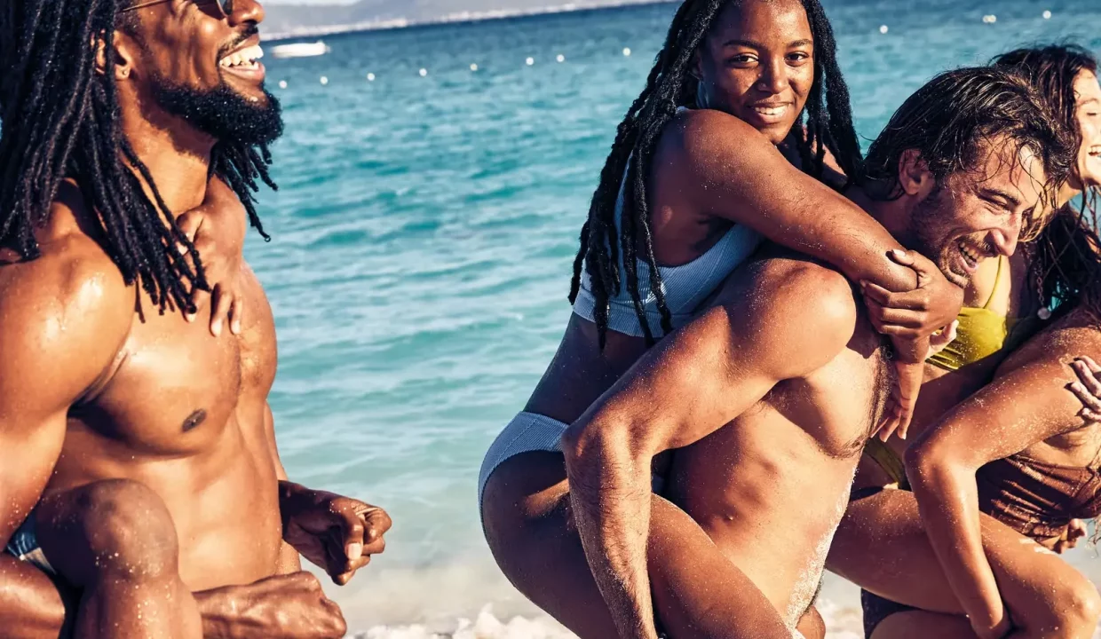 cap-ext-beach-family06