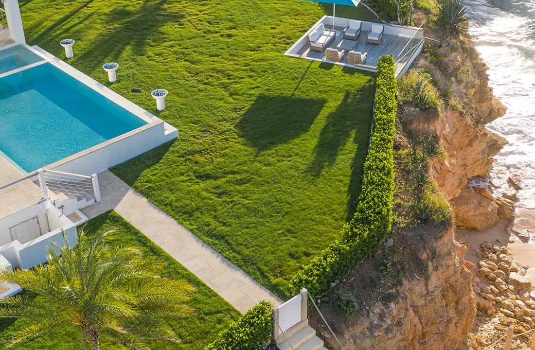 eyJidWNrZXQiOiJsYWN1cmUtYmFja29mZmljZSIsImtleSI6InBpcFwvbWluaXNpdGVcL2I4MjAta2FuZGFyYV92aWxsYV9iYWNreWFyZC12aWV3XzAyMjcuanBnIiwib3B0aW9u