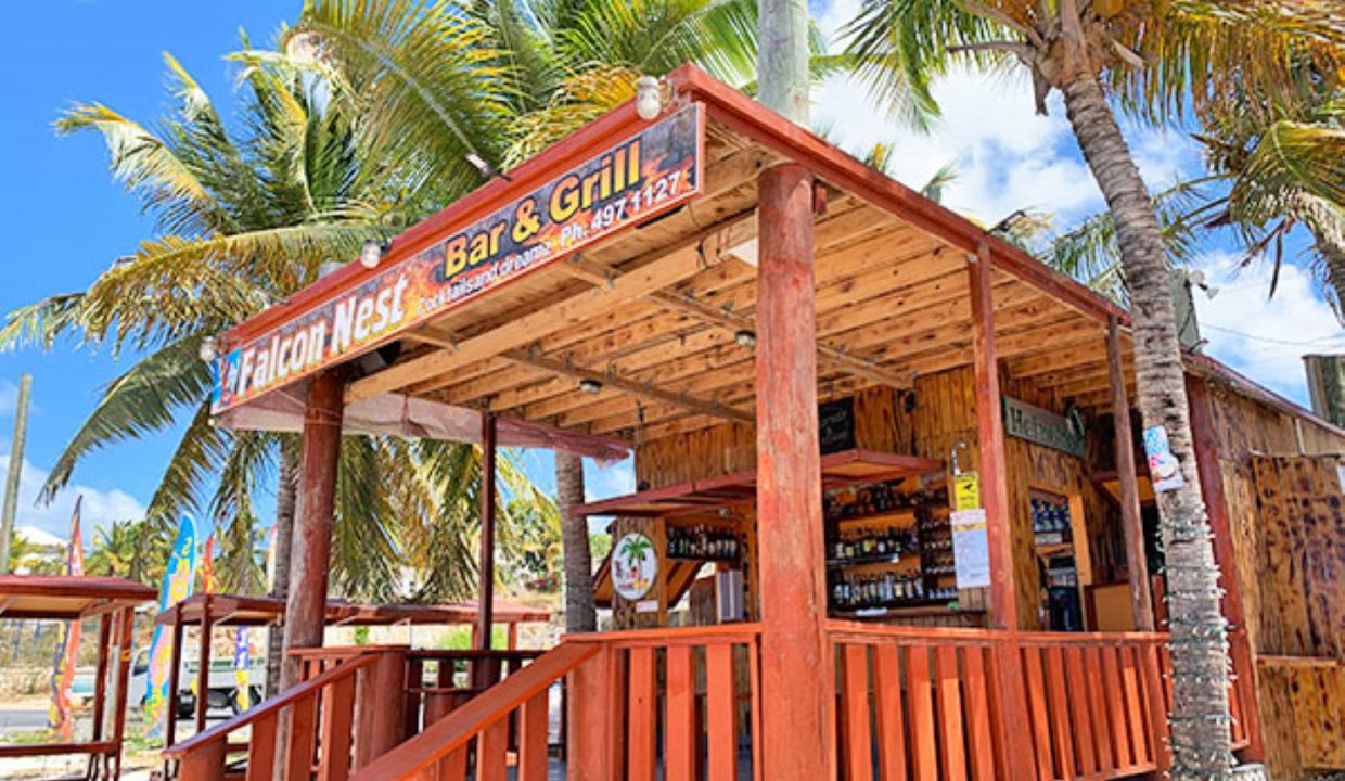 falcons-nest-island-harbour