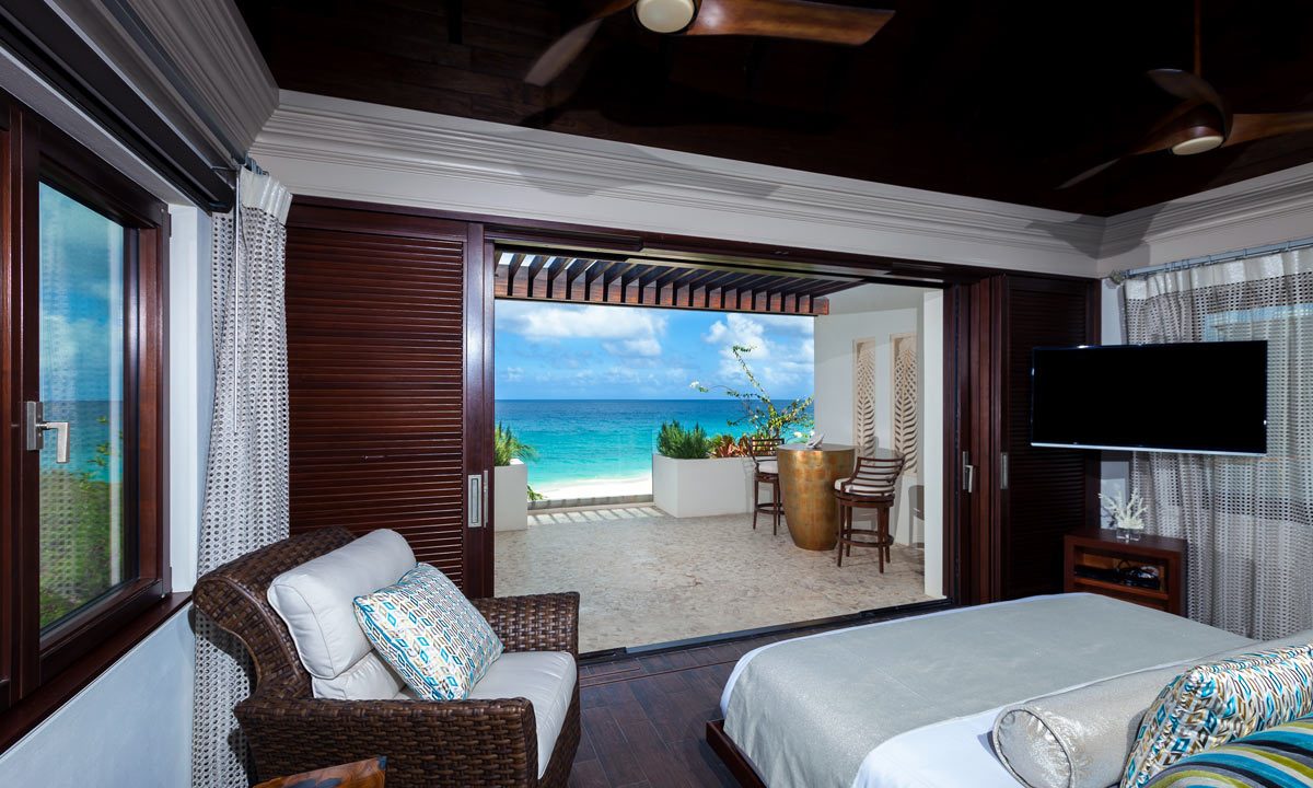 neveah-villa-bedroom-02