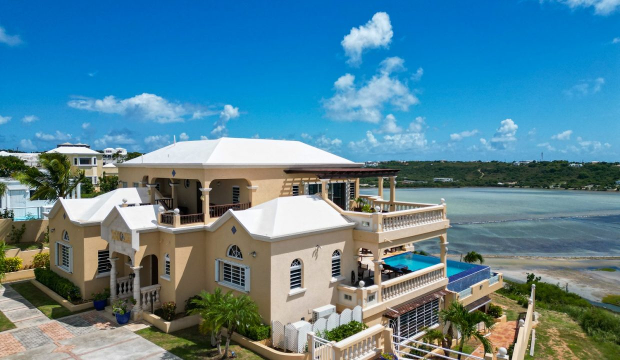 villa-nirvana-2013-08